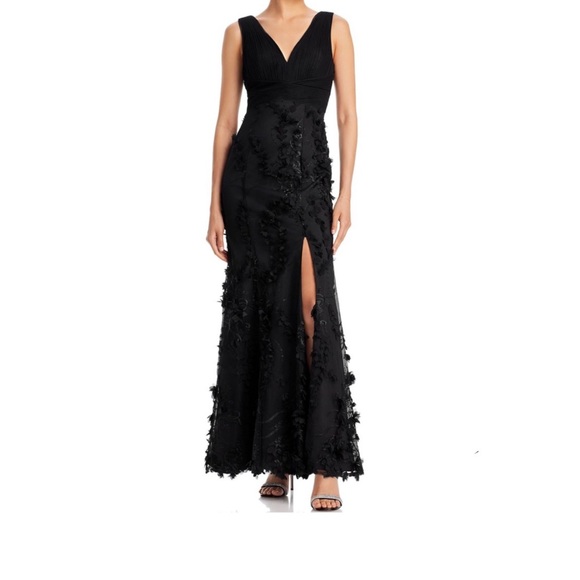 Aidan Mattox Dresses & Skirts - Aidan Mattox Floral Appliqué Mermaid Gown Black Size 6 NWT
